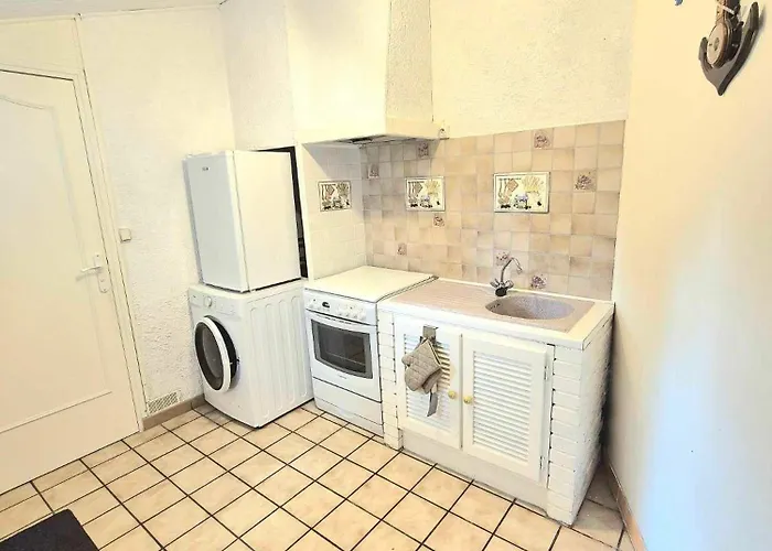 Semesterbostad Maison Titiane *